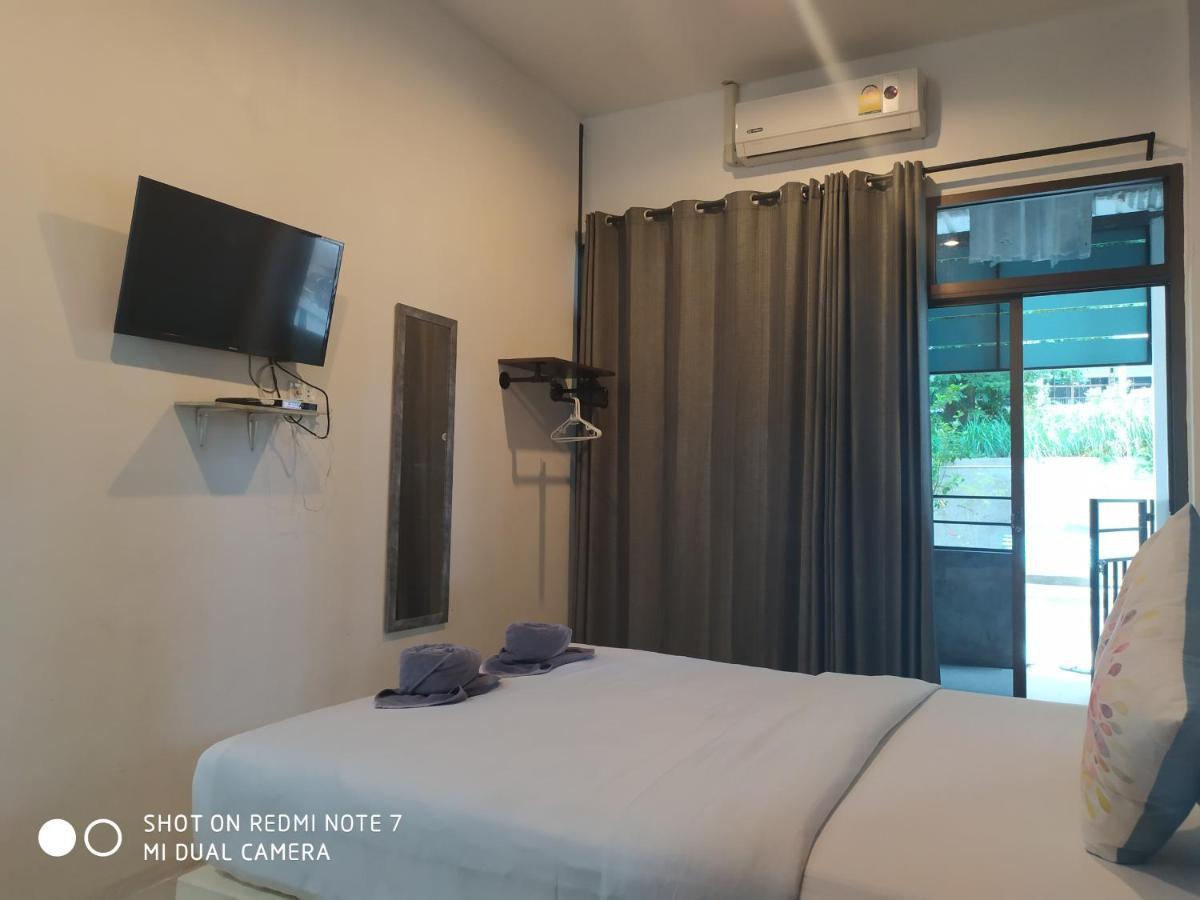 Baan Minnie Koh Samet Luaran gambar